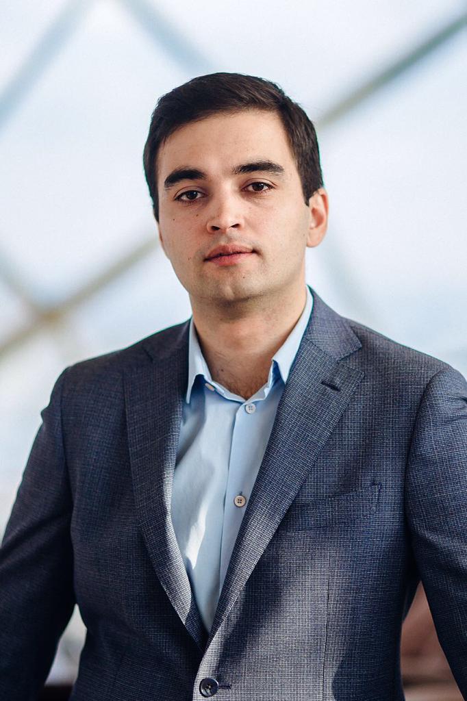 Антон, преподаватель математики Kingsley